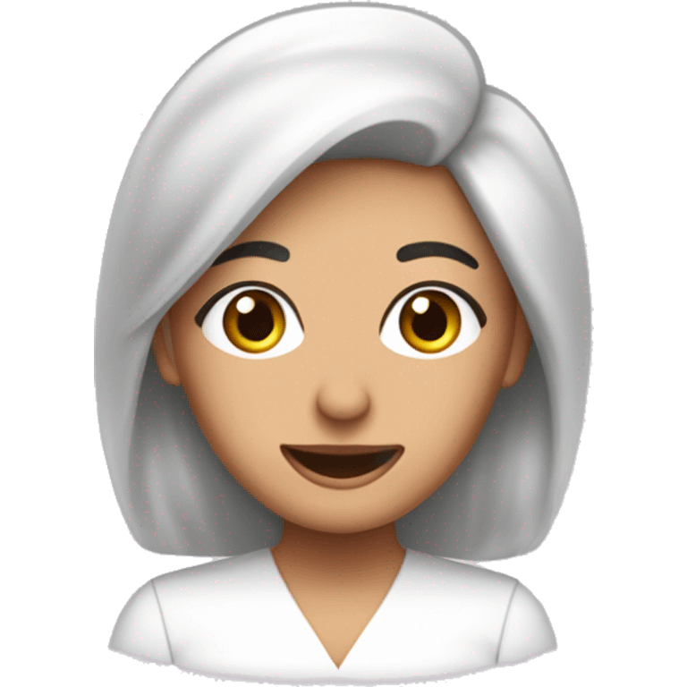 Dunkel haarige Frau mit Kosmetik Produkten  emoji