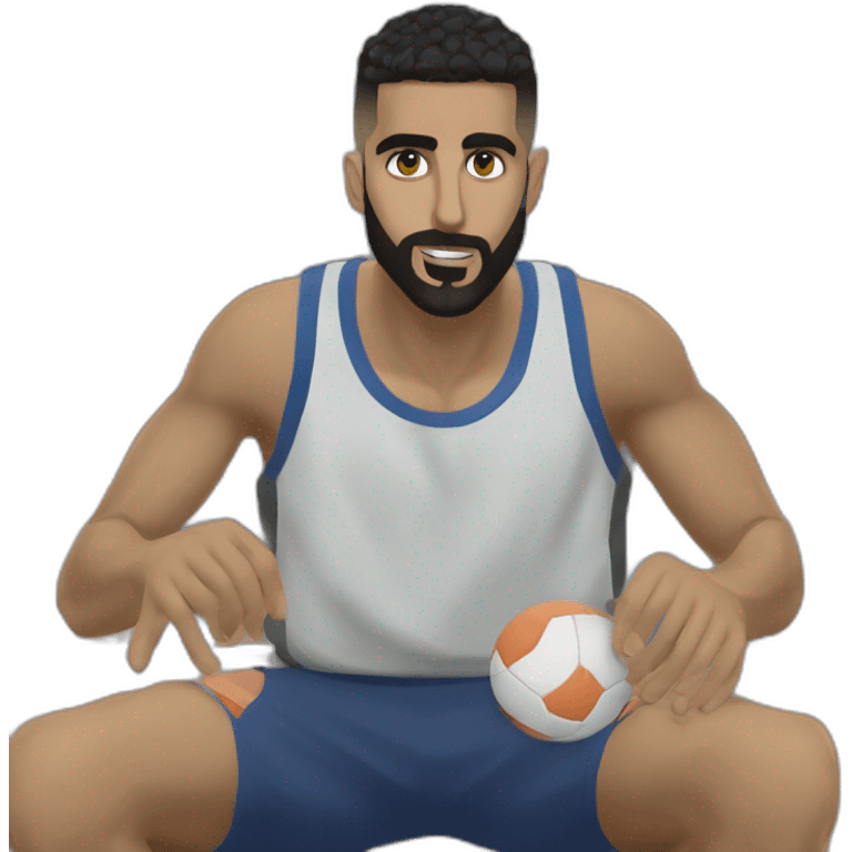 Riyah mahrez en train de mettre un coup di ciseau emoji