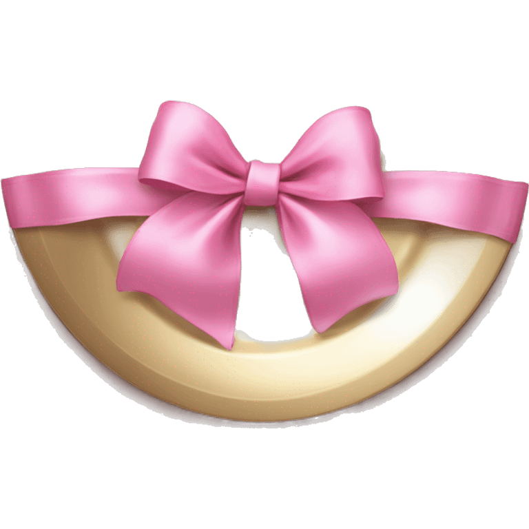 Realistic laying flat empty gold and pink charger plate with bow emoji