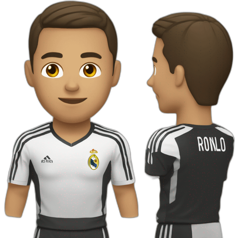 Quelqu'un qui donne un coup de ceinture à ronaldo emoji