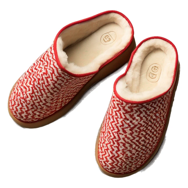 Camel slip-on slippers. red thin woven zig-zag line encircling the top opening, and a thick platform sole. “UGG” sticker
