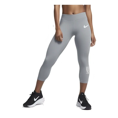 Nike Pro Women's Mid-Rise 7/8 Leggings sticker