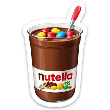 Un vaso cubierto de nutella arriba fresas y mym sticker