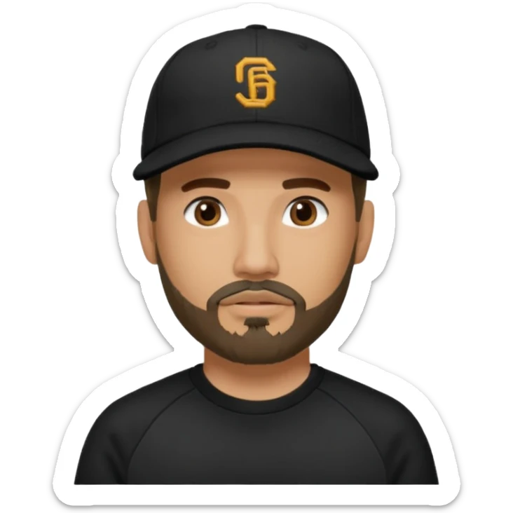 Hombre con la cara blureada, con barba fina y perilla, gorra negra de baseball bordada con un 08, y sudadera negra sticker