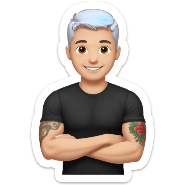 un homme de 35 ans, cheveux très court gris, qui sourit, musclé avec un seul bras tatoué et un tee shirt noir sticker