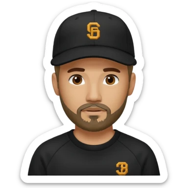 Hombre con la cara blureada, con barba fina y perilla, gorra negra de baseball bordada con un 08, y sudadera negra sticker