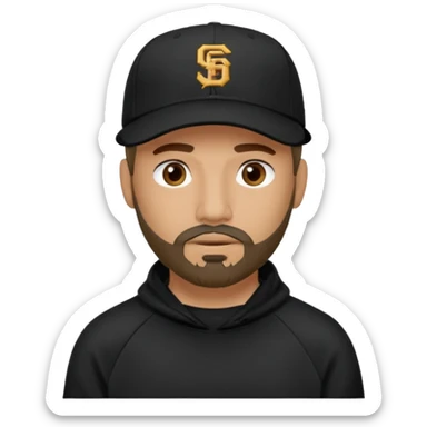 Hombre con la cara oculta, con barba fina y perilla, gorra negra de baseball bordada con un 08, y sudadera negra sticker