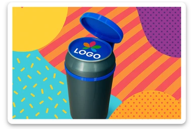 Készíts a következő jellemzőkre a mellékelt fotó felhasználásával a szöveghez illő képet, 1000x600px-es méretűt, fiatalos, dinamikus, megnyerő,változatos, színes, valósághű fotók legyenek!
„A kupaktetőd, mint reklámfelület”
Használjuk ki a kupak által adott marketing lehetőségeket! Egyedi logók, minták elhelyezésére kiválóan alkalmas, növelve a márkaismertséget. sticker