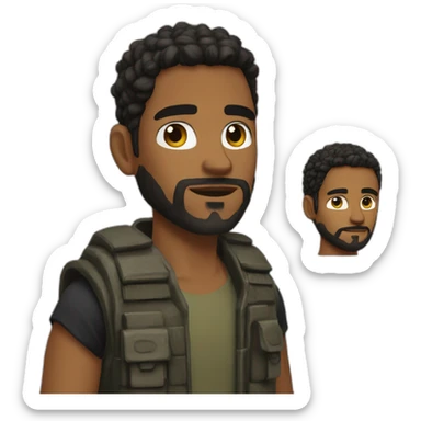 Joven de 27 años, pelo negro corto, barba negra, y un chaleco tactico sticker
