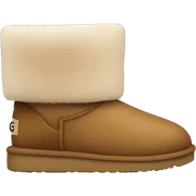 UGG  sticker