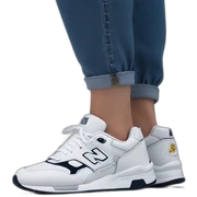 New Balance 530 blanche sticker