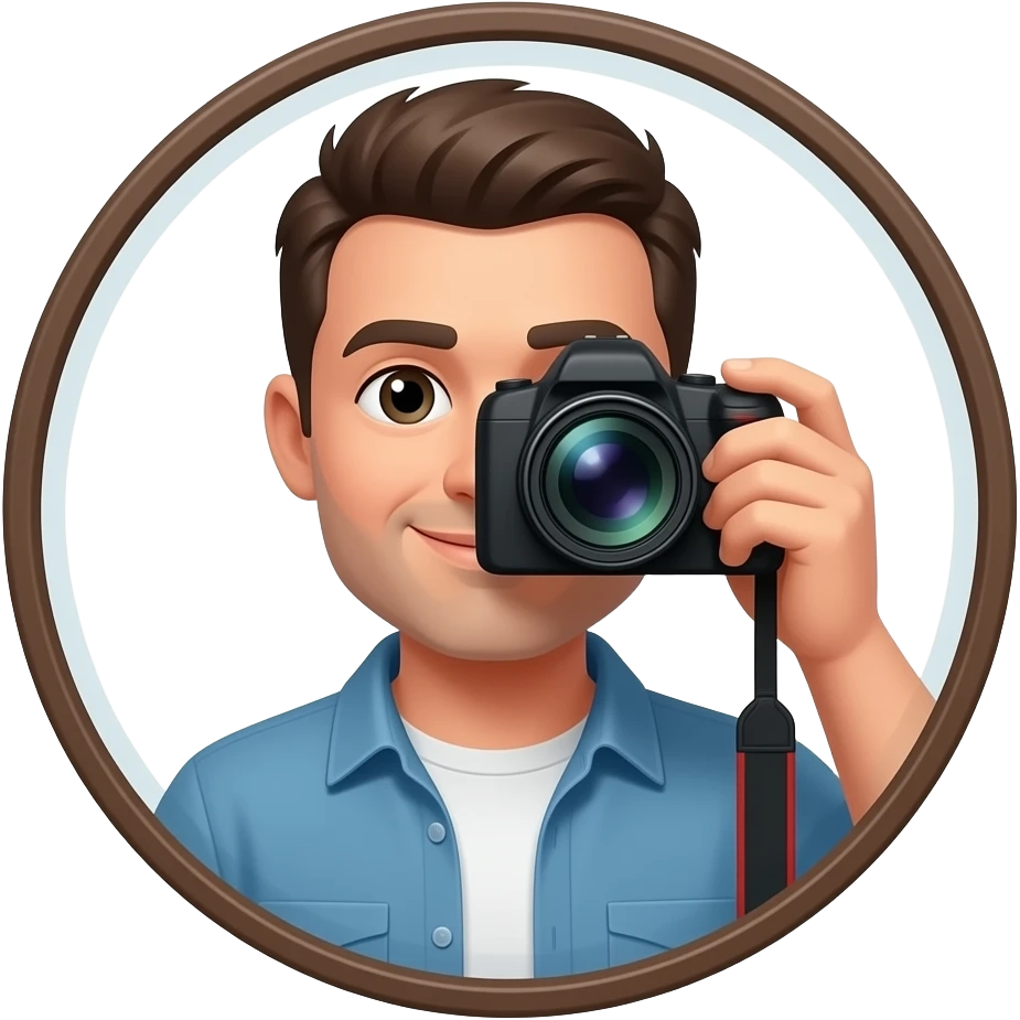 man capturing himself in the mirror with a camera, vissibalt emoji