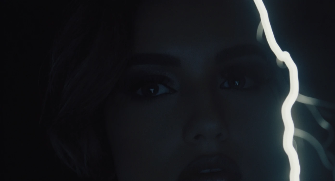 Closeup photo of a beautifull woman, low key light, cinematic lightning emoji