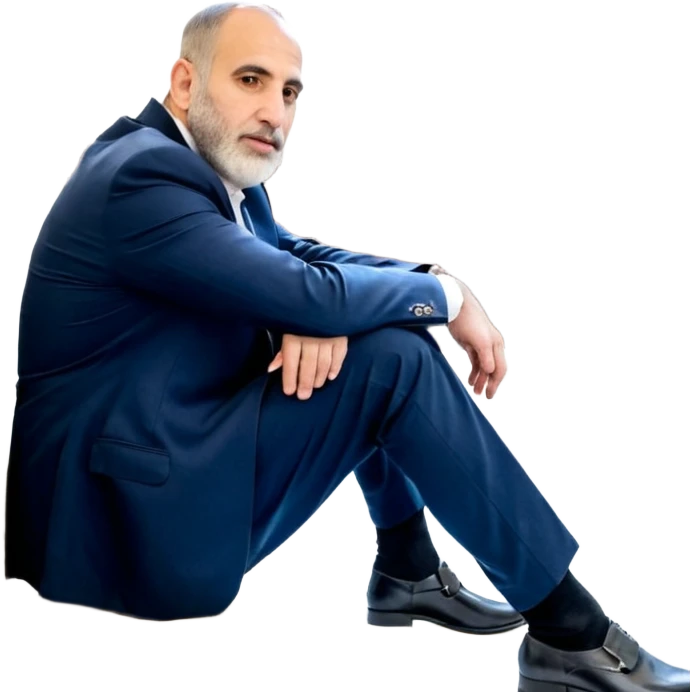 נאמי מהאנימה וואן פיס ערומה עם ציצים גדולים חשופים.  cum על הציצים emoji