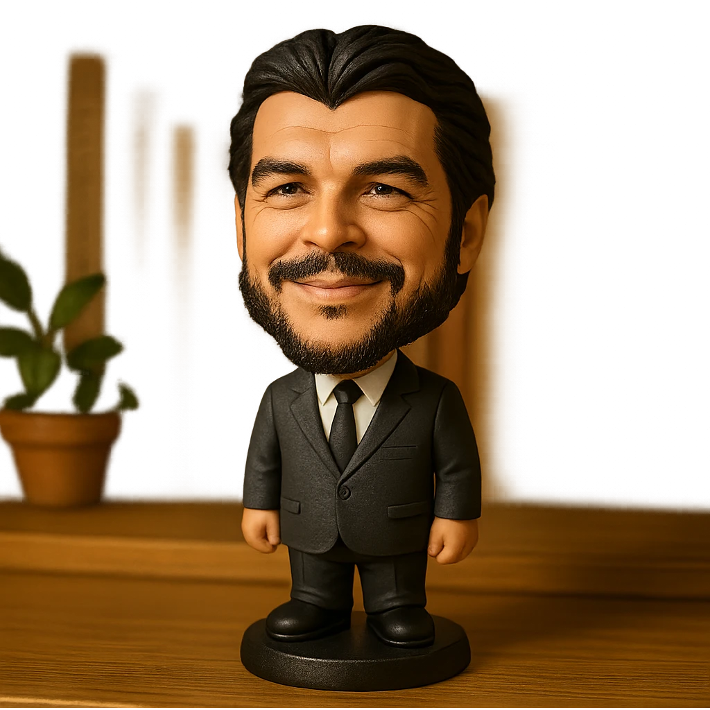 Che Guevara in a suit and tie, big head, confident smile, bobblehead style emoji