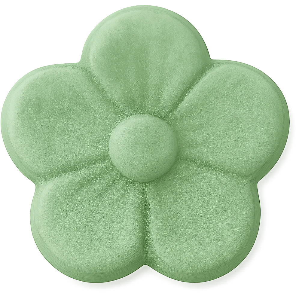 Change the candy color to green, keep it flower-shaped, centered, transparent background, no other elements. The style should be consistent with the original image's look. emoji