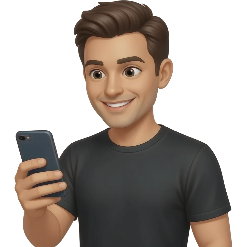 hombre de remera negra,con celular en mano,prestando atencion en su celular,en el rostro se refleja una sonrisa emoji