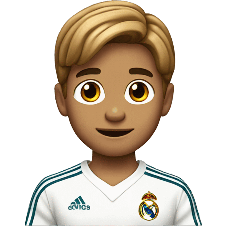 niño Del Real Madrid con 5 años pelo lacio cabello castaño rubio  emoji