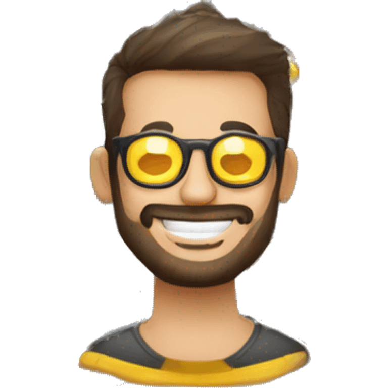 El hombre joven con barba sonriendo con los ojos ligeramente cerrados detrás de las gafas brillantes, indicando un momento alegre. emoji