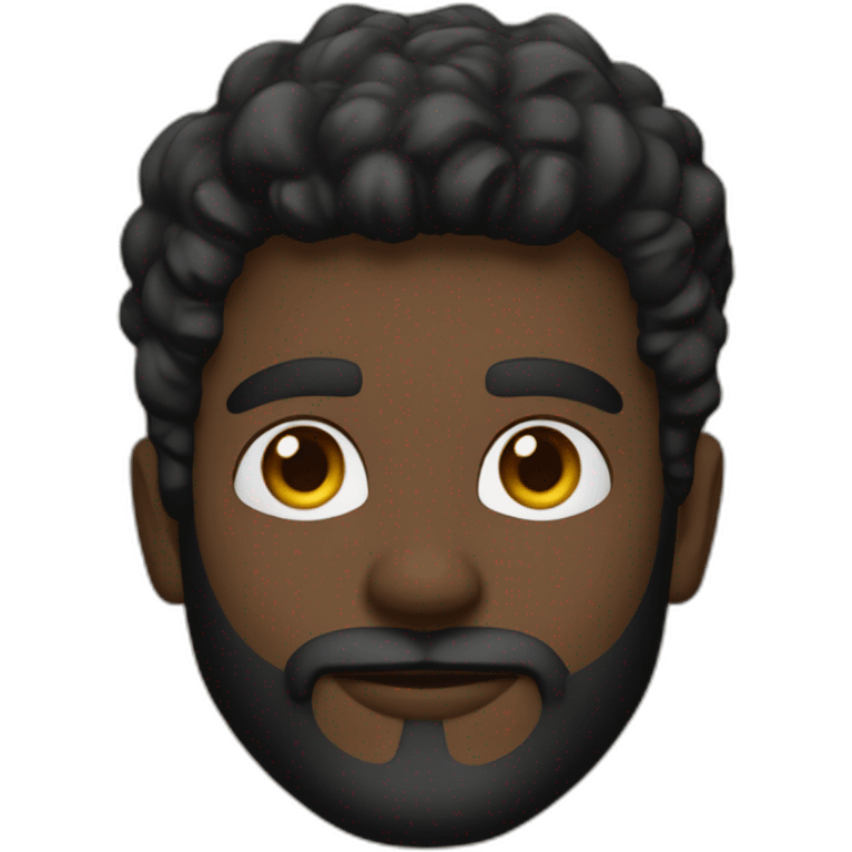 Joven de 27 años, pelo negro corto, barba negra, y un chaleco tactico emoji